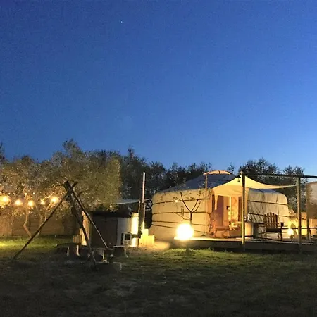 2 Cuori E 1 Yurta Glamping In Tuscany - Adults Only