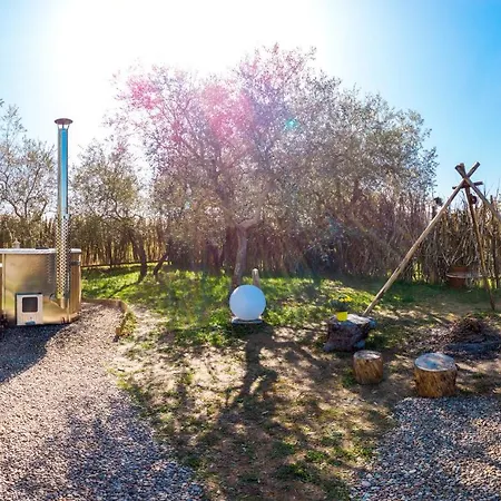 2 Cuori E 1 Yurta Glamping In Tuscany - Adults Only