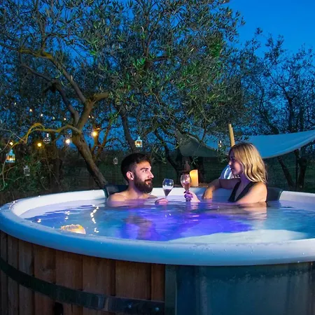 2 Cuori E 1 Yurta Glamping In Tuscany - Adults Only Luxury tent Asciano