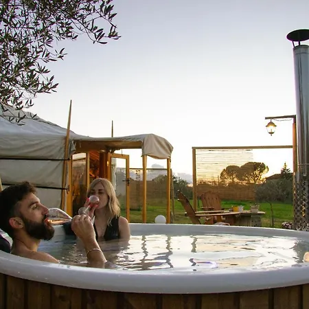 2 Cuori E 1 Yurta Glamping In Tuscany - Adults Only