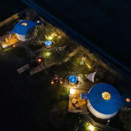 Luxury tent 2 Cuori E 1 Yurta Glamping In Tuscany - Adults Only *