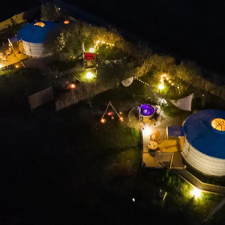 2 Cuori E 1 Yurta Glamping In Tuscany - Adults Only