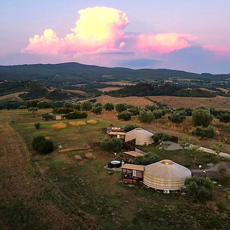 2 Cuori E 1 Yurta Glamping In Tuscany - Adults Only Lüks kamp alanı