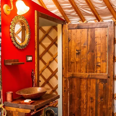 Lüks kamp alanı 2 Cuori E 1 Yurta Glamping In Tuscany - Adults Only